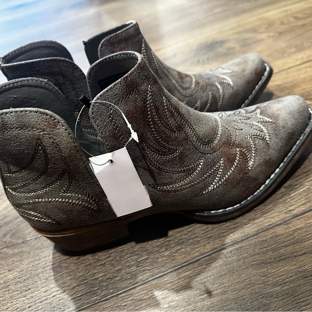 Roper boots